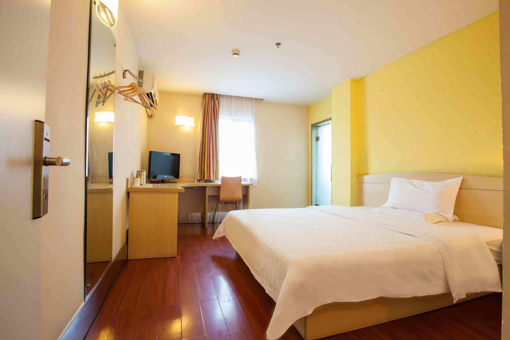 7Days Inn Foshan Beijiao Nanchang Road Шуньдэ Номер фото