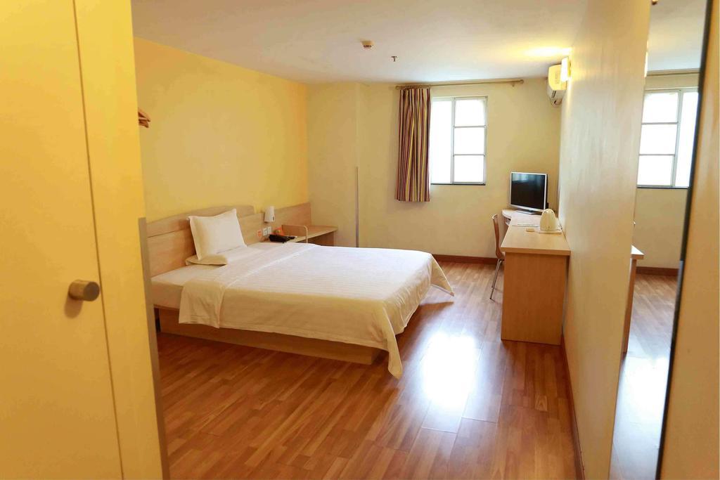 7Days Inn Foshan Beijiao Nanchang Road Шуньдэ Номер фото